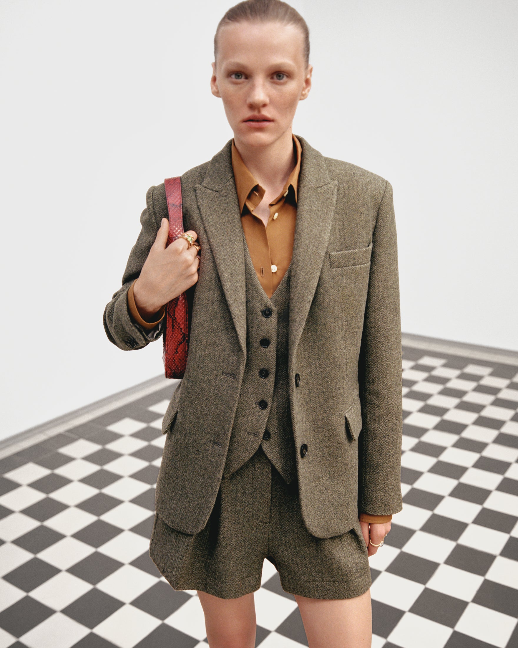 Blazer #15. Queen