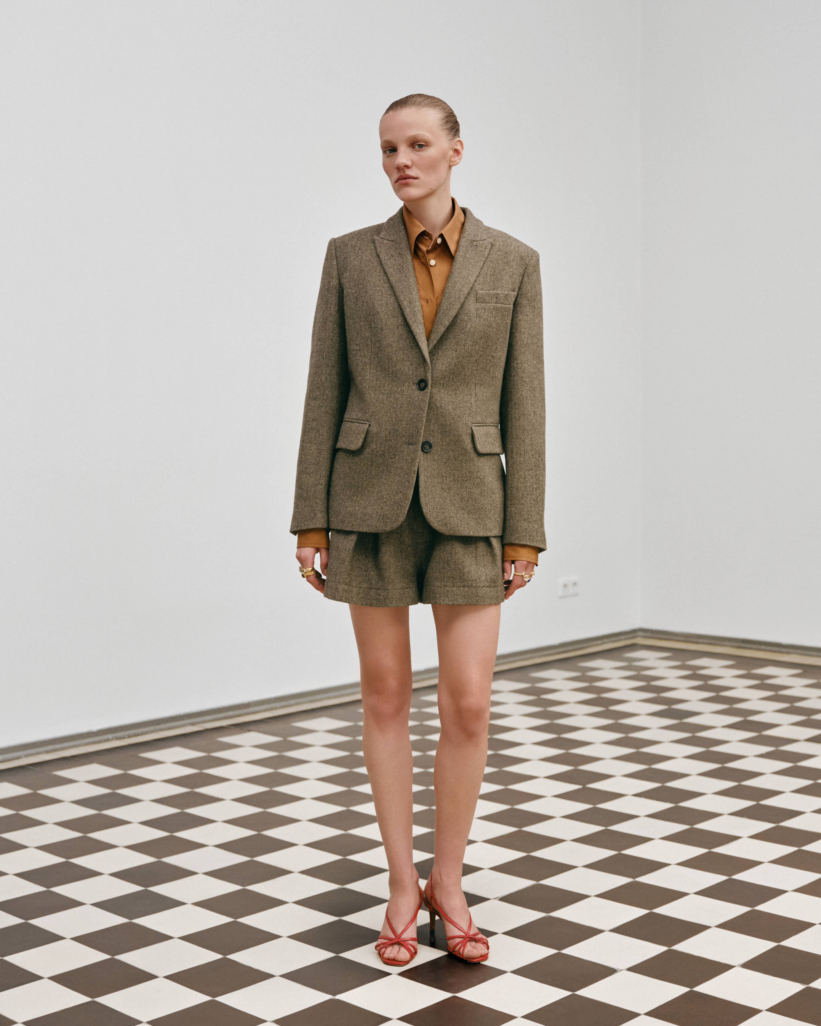 Blazer #15. Queen