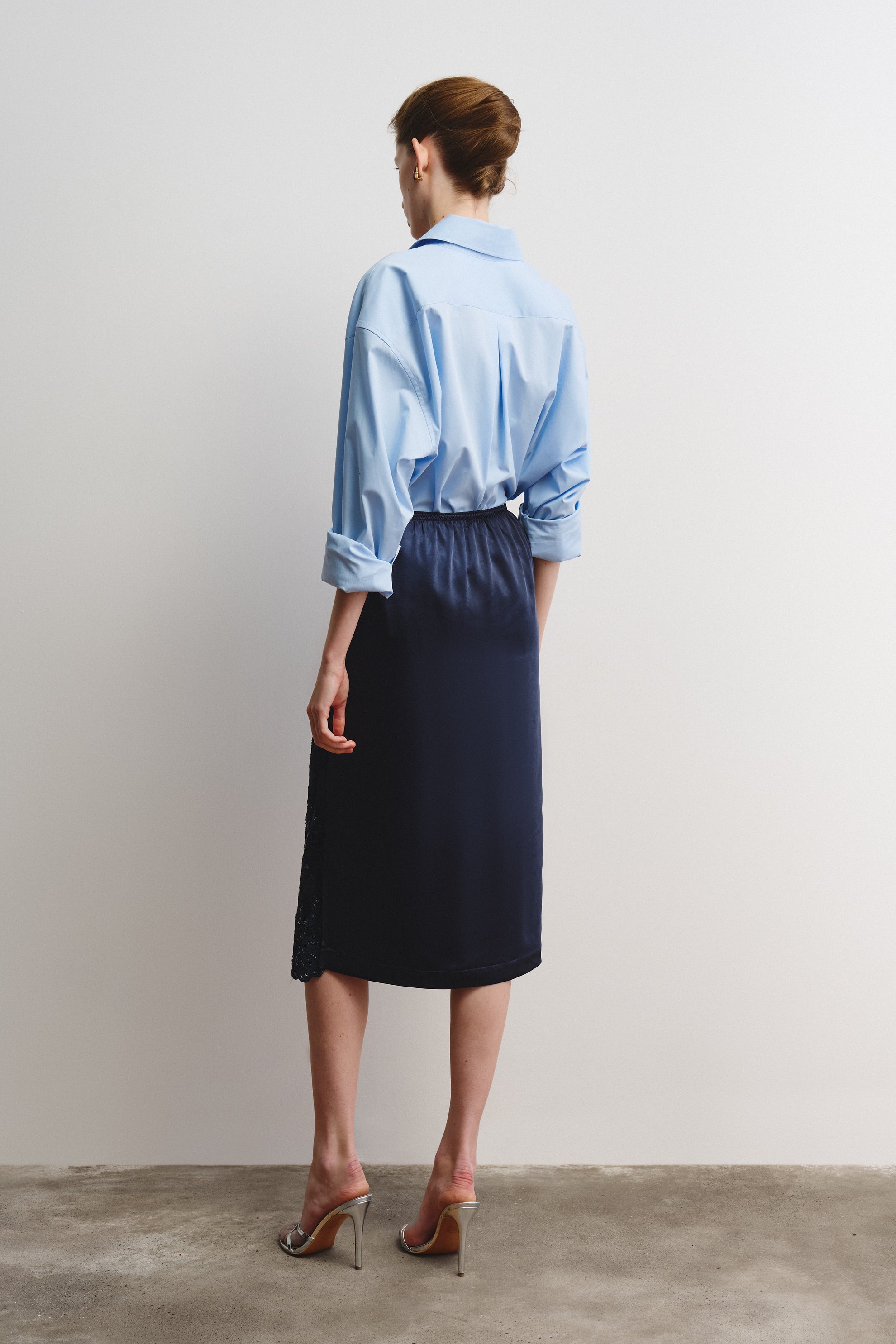 Betty skirt in lace and viscose lining