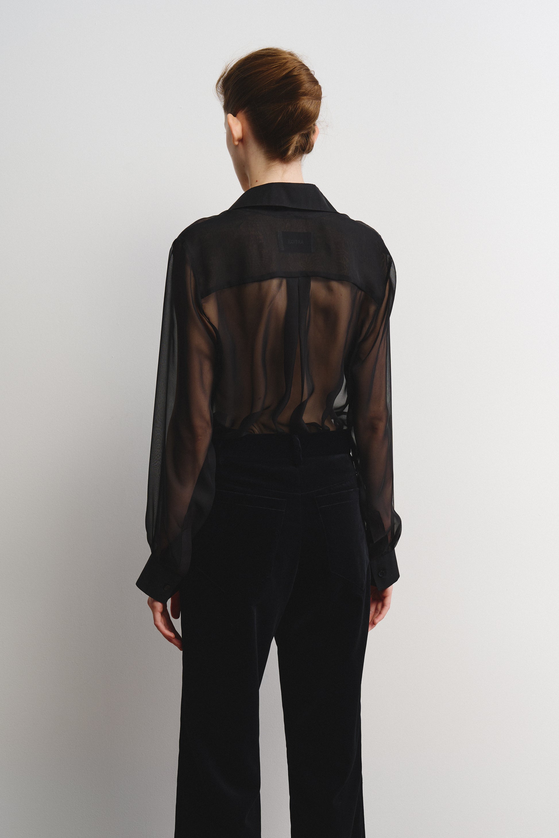 Fitted shirt in light silk